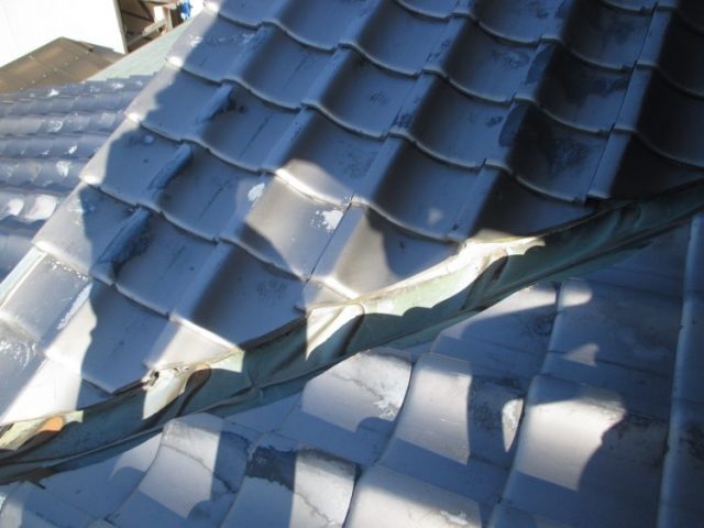 小野市の雨漏りした銅板谷板金